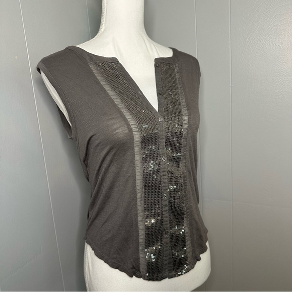 American Eagle Gray Sequin Henley Tank Top XS – Glam Y2K Basic - Picture 3 of 6